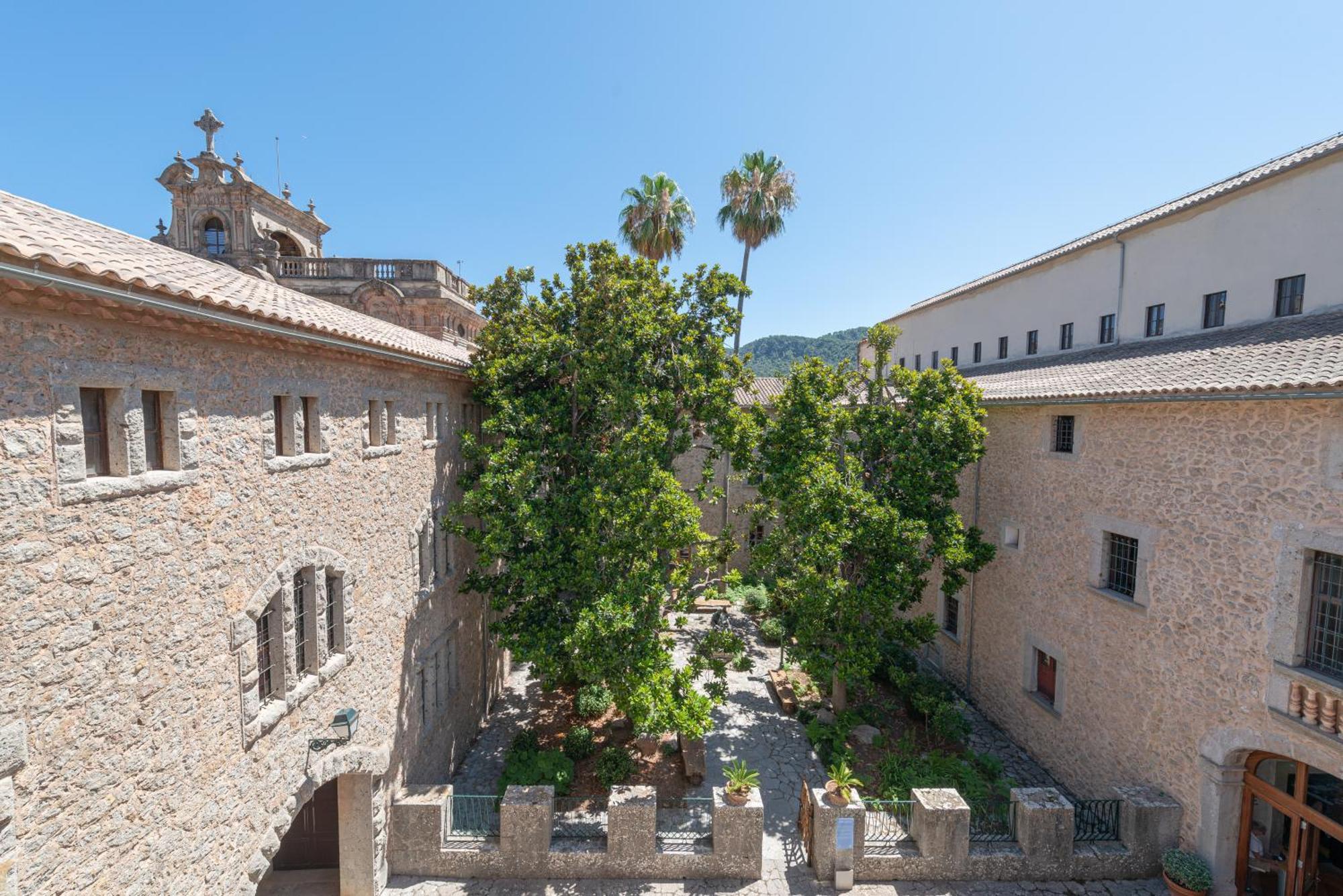 Santuari De Lluc Hotel Luaran gambar