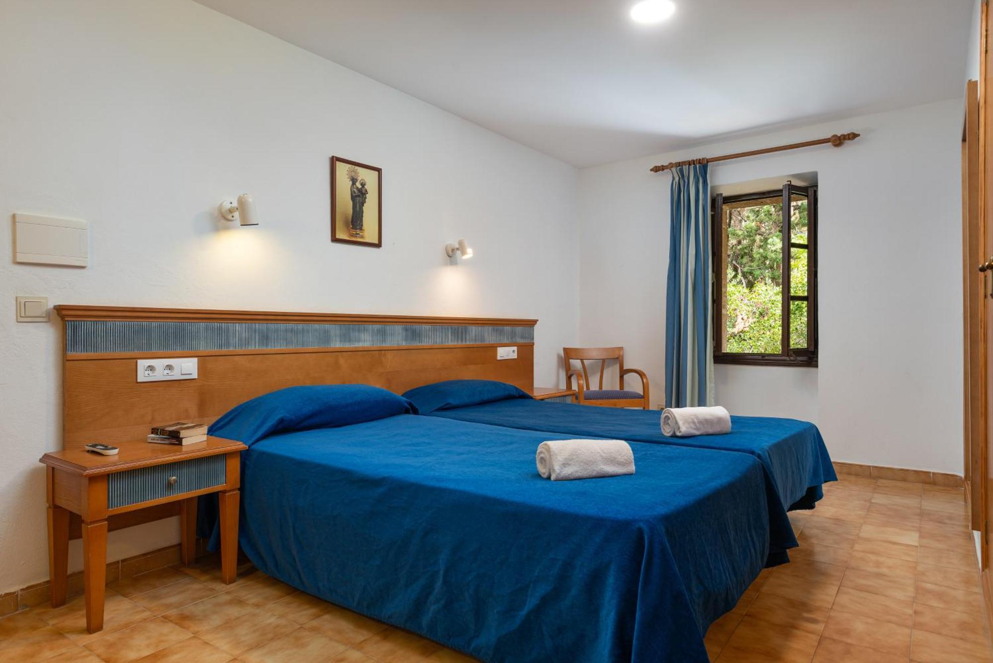 Santuari De Lluc Hotel Bilik gambar