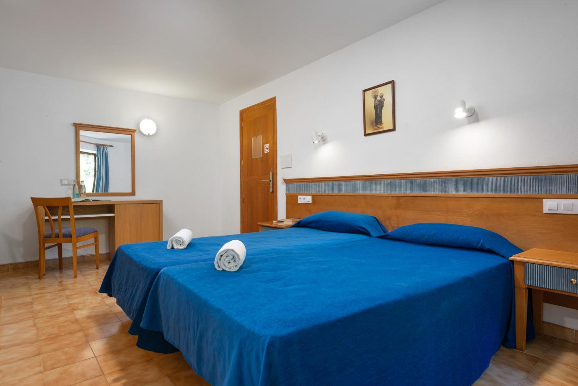 Santuari De Lluc Hotel Bilik gambar